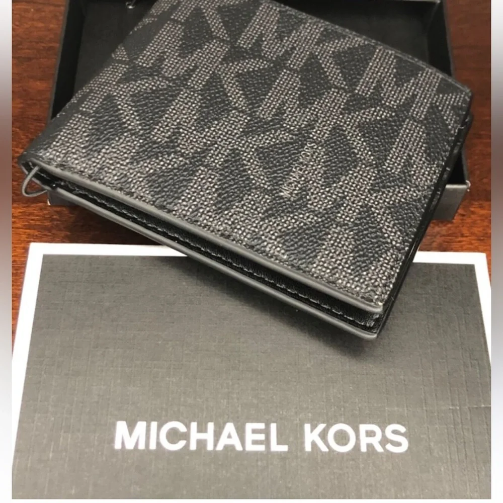 New Michael Kors Slim Logo Billfold Wallet Black High Quality Pebbled Leather